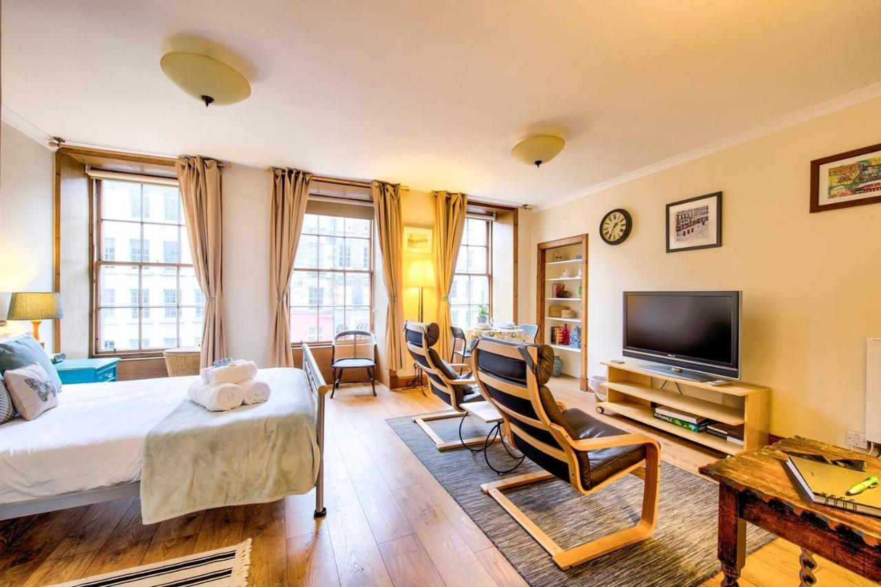 Joivy Royal Mile Apartment In Prime Location إدنبرة المظهر الخارجي الصورة